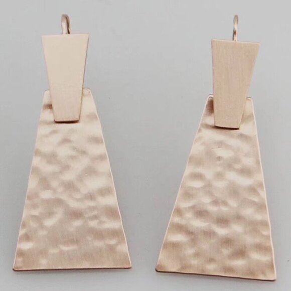 Kendra Scott Stud Earrings - Picture 4 of 7